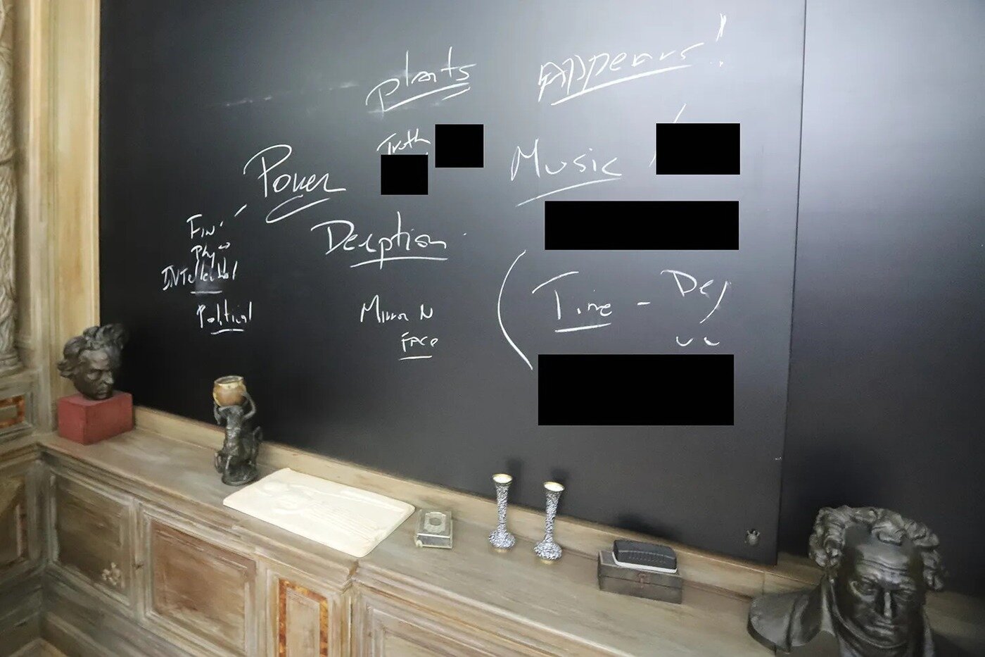 본문 이미지 - 미국 민주당이 3일&#40;현지시간&#41; 공개한 제프리 엡스타인의 저택 사진 &#40;출처=House Oversight Committee Democrats&#41;