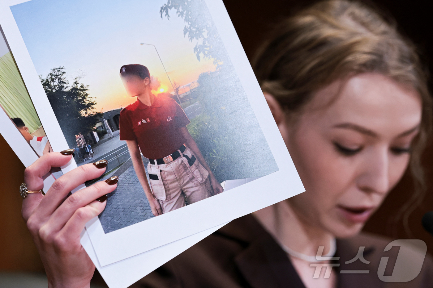 (워싱턴DC 로이터=뉴스1) 김지완 기자 = 3일(현지시간) 우크라이나 지역인권센터의 법률 전문가 카테리나 라셰브스카가 미 상원 세출위원회 소위원회의 러시아에 의한 우크라이나 아동 …