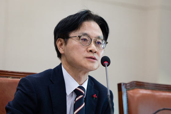 반도체산업 특별법 질의 답하는 김정관 장관