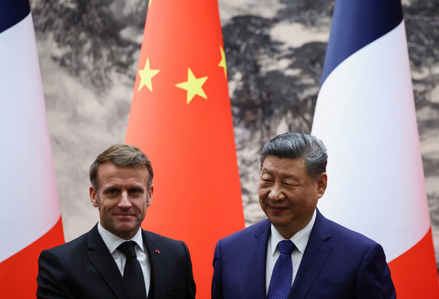 [포토] 미소 짓는 마크롱 대통령-시진핑 주석