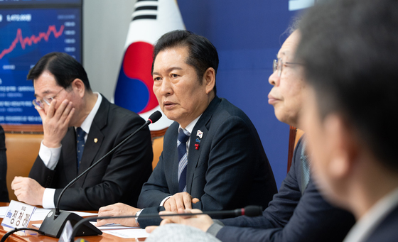 보훈·역사 분야 정책 간담회 인사말하는 정청래 대표