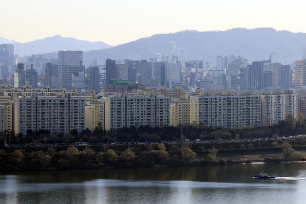 30대, 집값·전월세 급등 직격탄…순자산 감소·재무건전성 악화