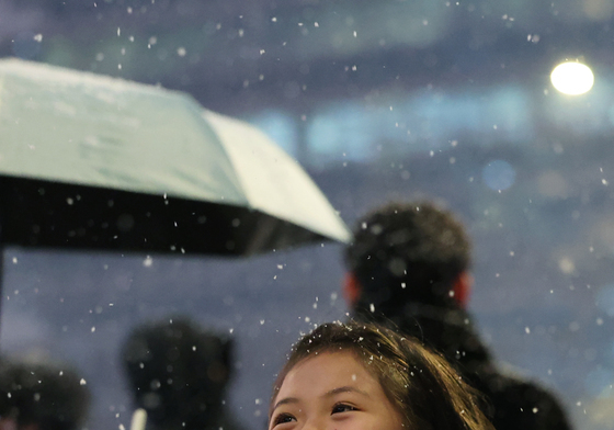 '첫눈에 동심도 활짝'