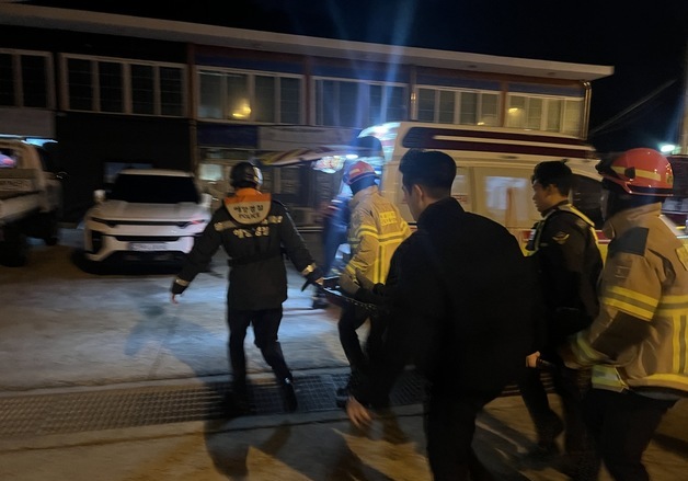 태안 천리포 전복 어선서 구조된 선원