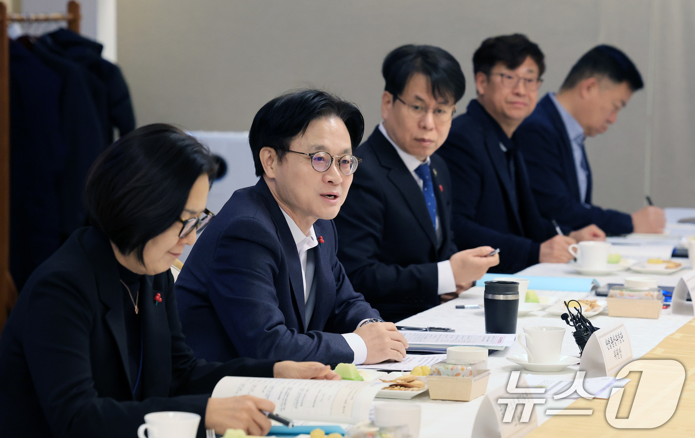 (서울=뉴스1) 임세영 기자 = 김정관 산업통상부 장관이 5일 오전 서울 종로구 정부서울청사에서 열린 제1차 자원안보협의회의에서 모두발언을 하고 있다. 2025.12.5/뉴스1