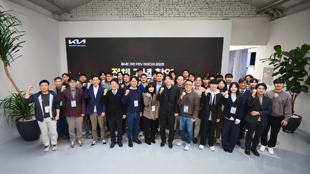 "태양광 상시 충전, 대형 드론 충전스테이션"…기아, PV5 무한 변신