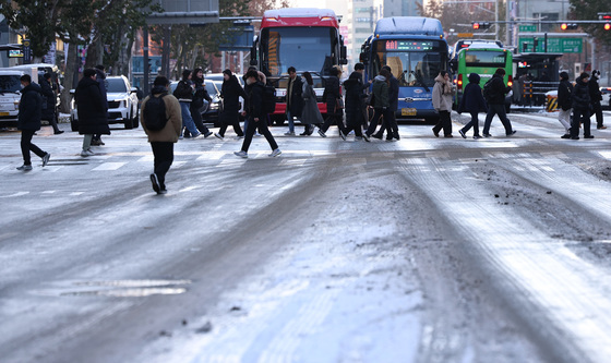 서울시의회 국힘 "민주당, 폭설 앞에서 정치적 이득 꾀하고 있어"