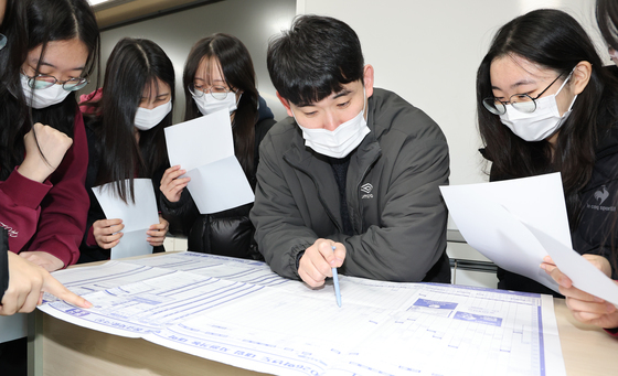 수능 성적표받은 고3 수험생