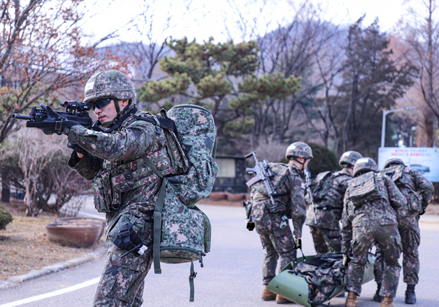 육군 '최정예 300 전투원' 선정…'특공팀' 조주은 하사, 여군 최초 선발
