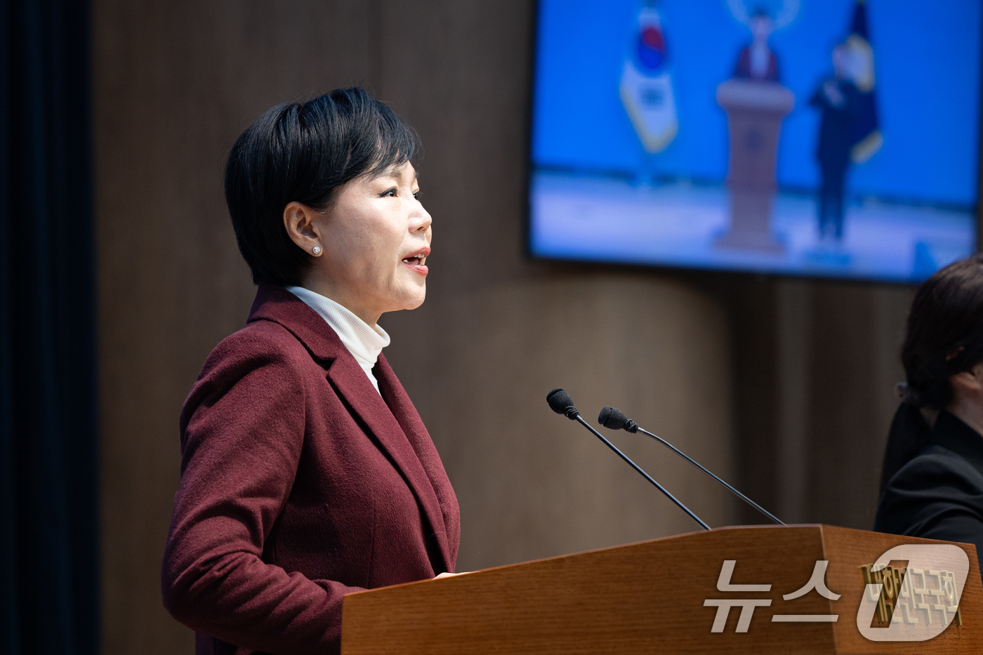 (서울=뉴스1) 유승관 기자 = 전현희 더불어민주당 의원이 5일 서울 여의도 국회 소통관에서 감사원 권익위 표적감사 관련 기자회견을 하고 있다. 2025.12.5/뉴스1