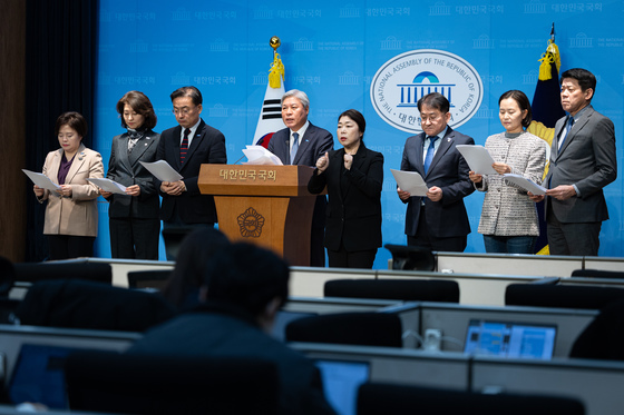 조국혁신당 "내란전담재판부 설치법 위헌소지, 수정해야"