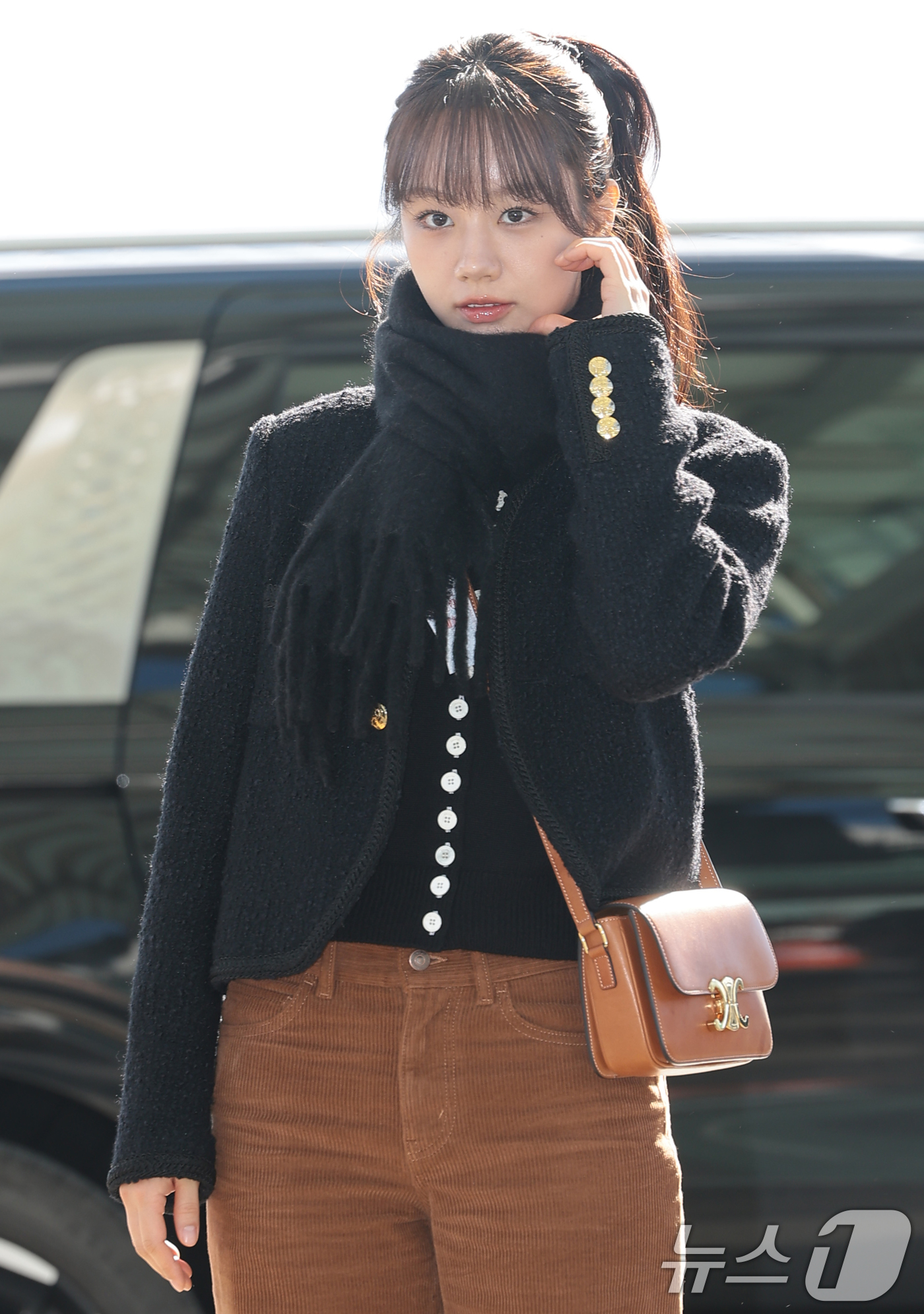 (인천공항=뉴스1) 권현진 기자 = 가수 겸 배우 혜리가 해외 일정을 위해 5일 인천국제공항을 통해 대만으로 출국하고 있다. 2025.12.5/뉴스1