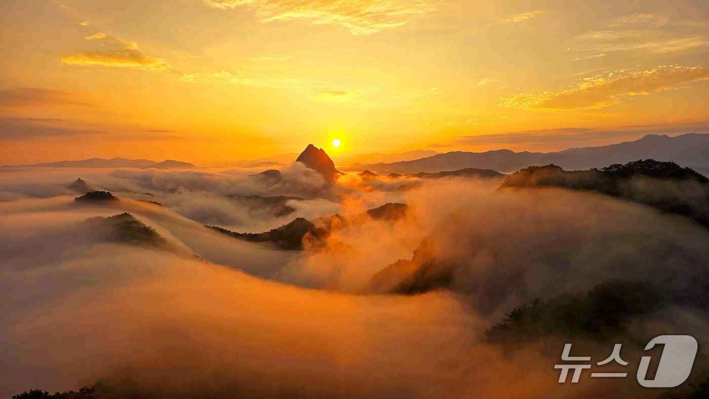 본문 이미지 - 전북 진안군 주천생태공원이 한국관광공사가 주관한 &#39;2025 대한민국 관광 공모전&#39;에서 대통령상인 대상을 받았다. 사진은 금상 작품.&#40;한국관광공사 홈페이지&#41;2025.12.5/뉴스1