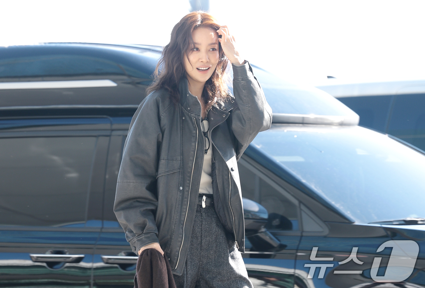 (인천공항=뉴스1) 권현진 기자 = 배우 차주영이 해외 일정을 위해 5일 인천국제공항을 통해 대만으로 출국하고 있다. 2025.12.5/뉴스1