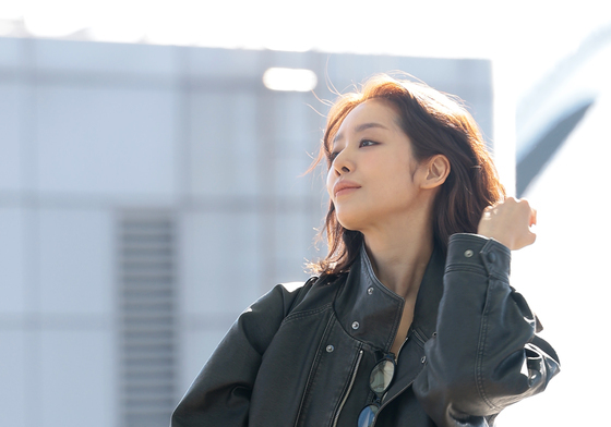 차주영, 공항에서 화보를