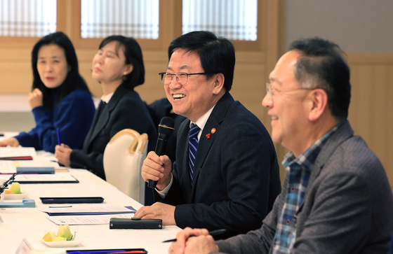 모두발언하는 최교진 교육부 장관