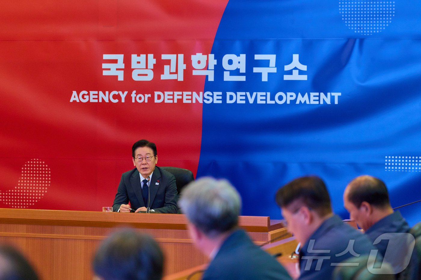 (서울=뉴스1) 이재명 기자 = 이재명 대통령이 5일 대전 유성구 국방과학연구소를 찾아 발언을 하고 있다. (대통령실 제공. 재판매 및 DB 금지)  2025.12.5/뉴스1