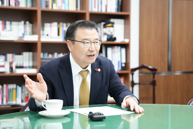 반려인·비반려인 모두 웃었다…중랑구, 반려견 배변 수거함 호평