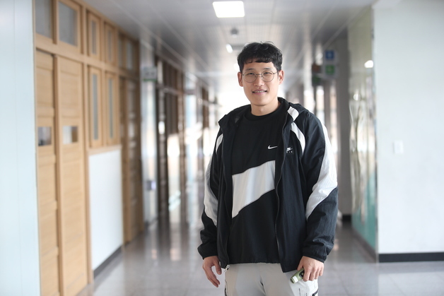 수업 중 쓰러진 학생 살린 교사…"몸이 기억하는 대로 응급처치"