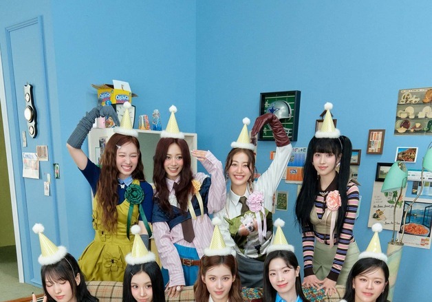 트와이스, 홍콩 아파트 화재 피해 복구 성금 1억 8800만원 기부