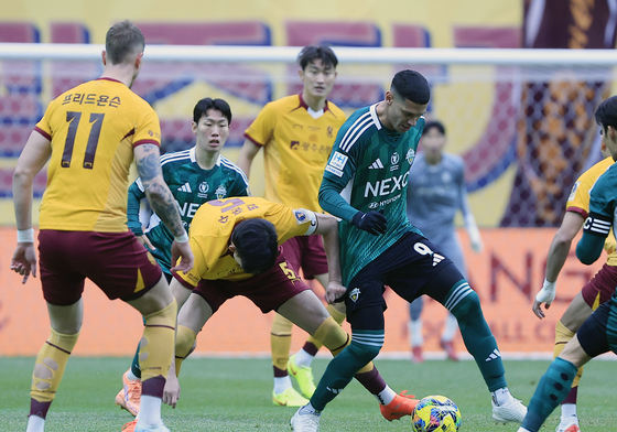 티아고를 잡아라