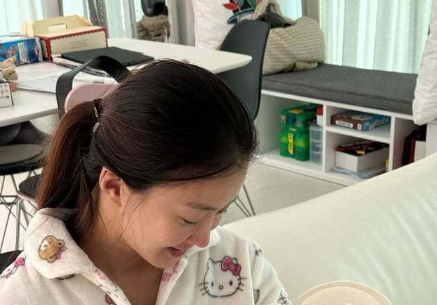 '이혼 후 둘째 출산' 이시영 "1.9㎏ 태어난 딸, 3㎏ 돼 …항상 방긋방긋" [N샷]