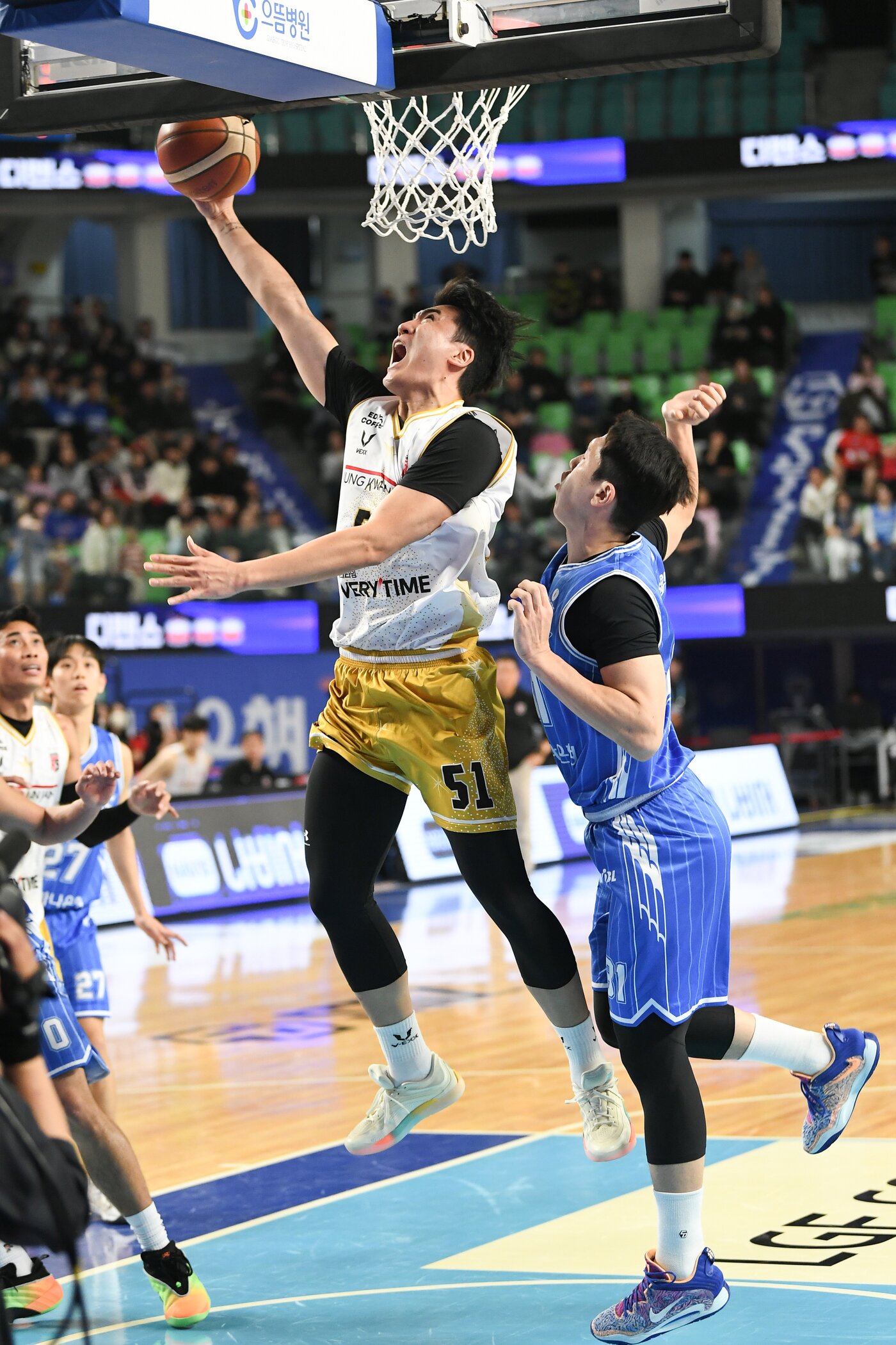 본문 이미지 - 프로농구 정관장 한승희가 6일 한국가스공사와 경기에서 슛을 쏘고 있다.&#40;KBL 제공&#41;