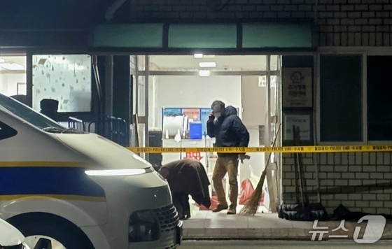 층간소음 갈등에 윗집 살해한 40대 구속, 신상 공개 검토