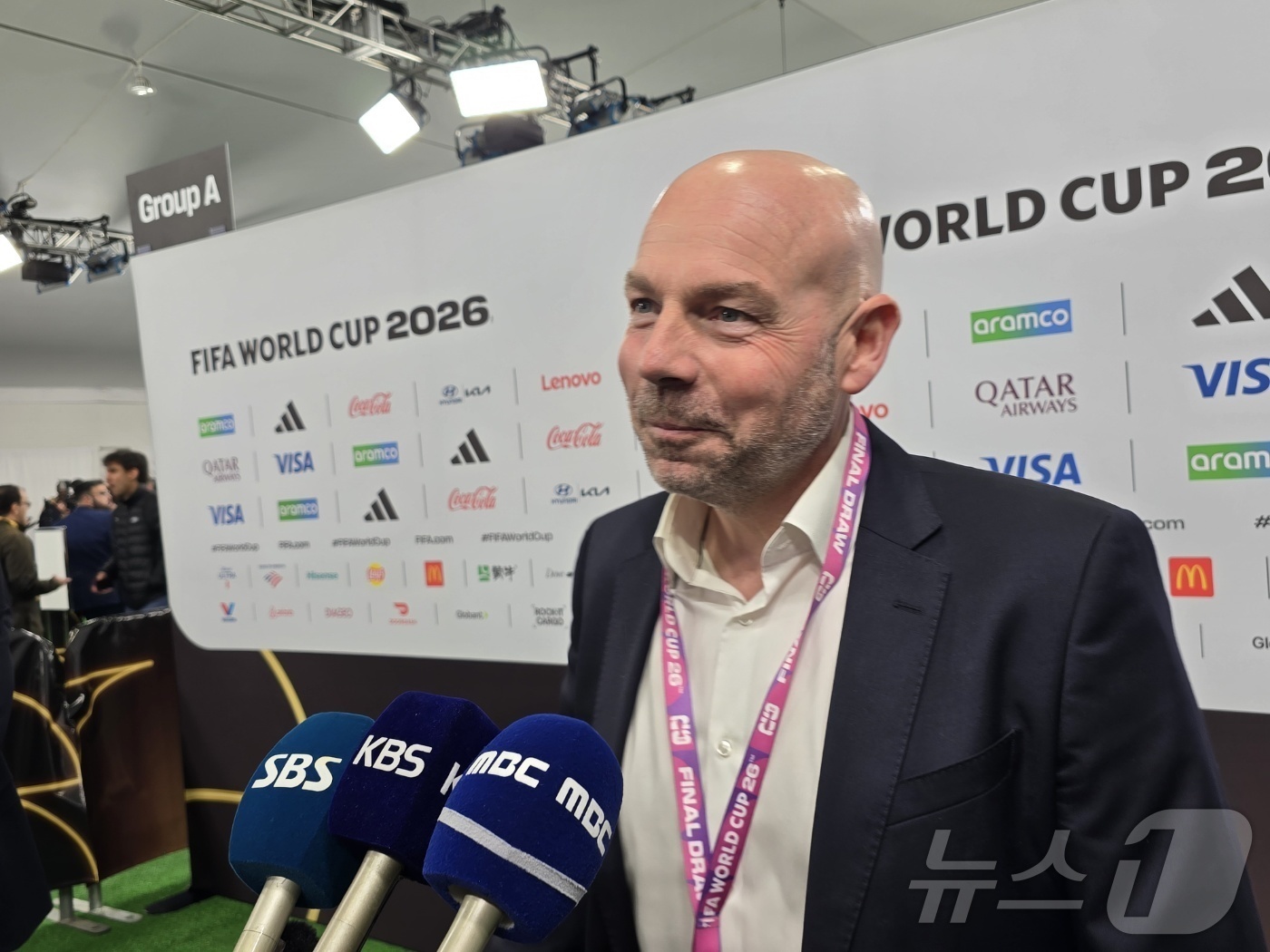 (워싱턴=뉴스1) 류정민 특파원 = 한국과 내년 북중미 월드컵 A조 예선 첫 상대로 맞붙을 수도 있는 덴마크 축구대표팀의 브리안 리머 감독이 5일(현지시간) 미국 워싱턴DC 케네디 …