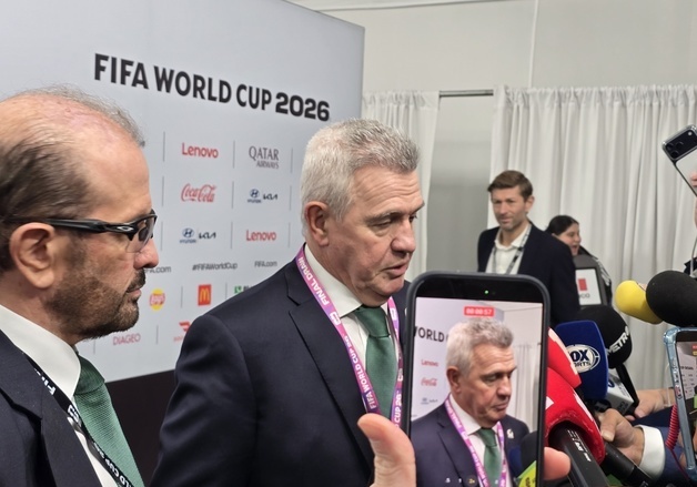 아기레 멕시코 감독 "한국전 아주 힘들 것…이강인 내 아들과 같아"