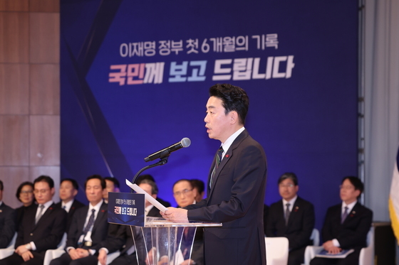 이재명 정부 출범 6개월, 성과 발표하는 강훈식 비서실장