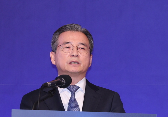 성과 밝히는 김용범 정책실장