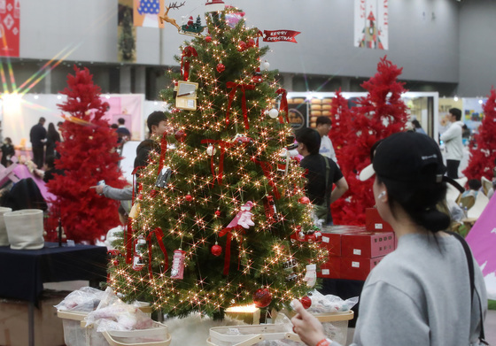 크리스마스 분위기 만들어 볼까?