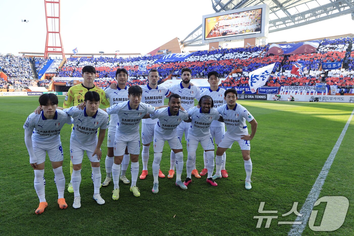 본문 이미지 - 수원 삼성 선수들. 2025.12.7/뉴스1 ⓒ News1 박정호 기자