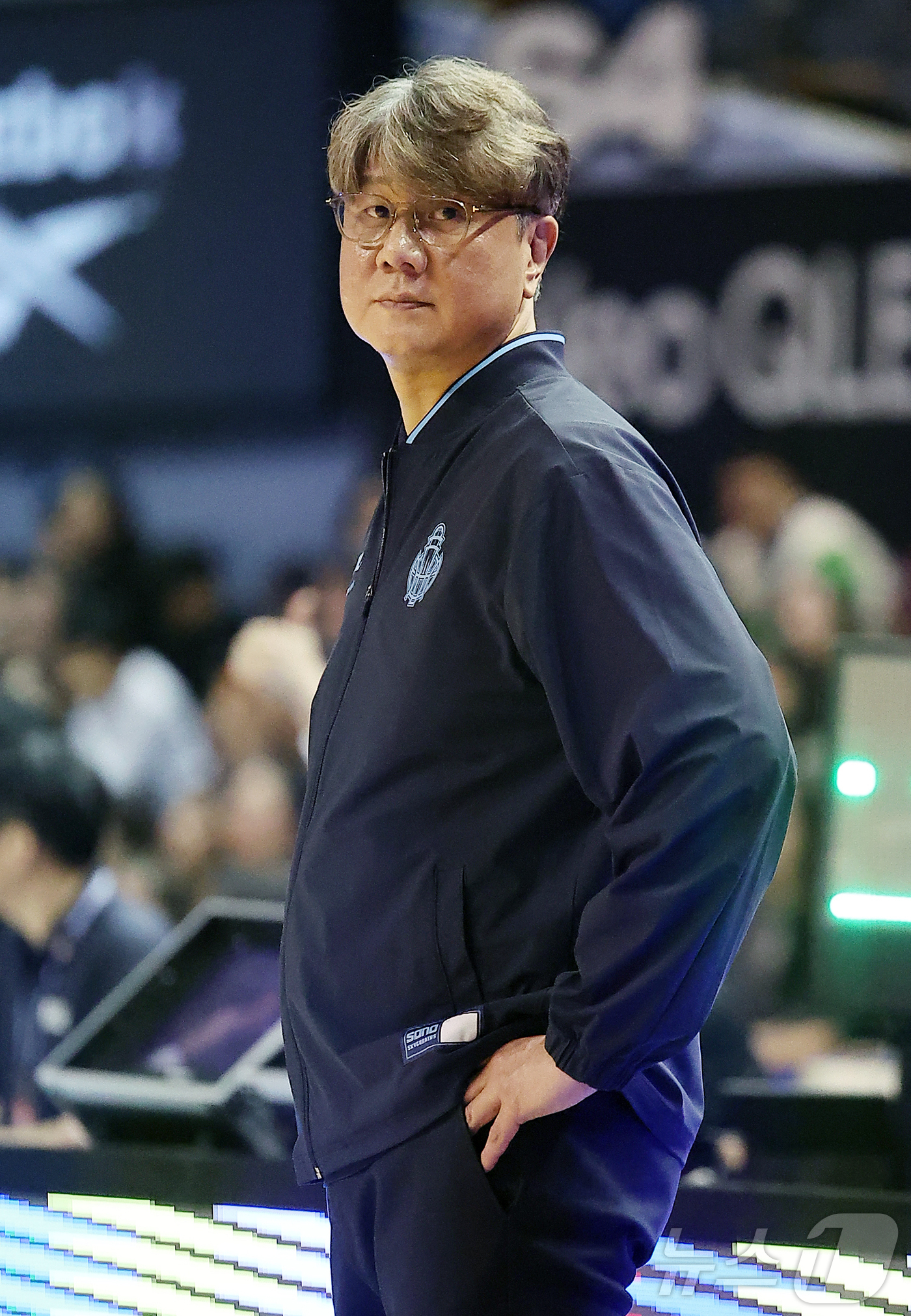 (서울=뉴스1) 김진환 기자 = 7일 오후 서울 송파구 잠실 잠실실내체육관에서 열린 2025-2026 LG전자 프로농구 정규리그 서울 삼성 썬더스와 고양 소노 스카이거너스의 경기, …