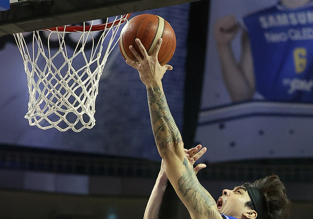 구탕, 빠른 스피드로 득점