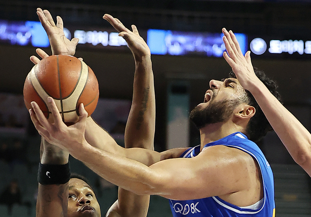 케렘 칸터 '으악'