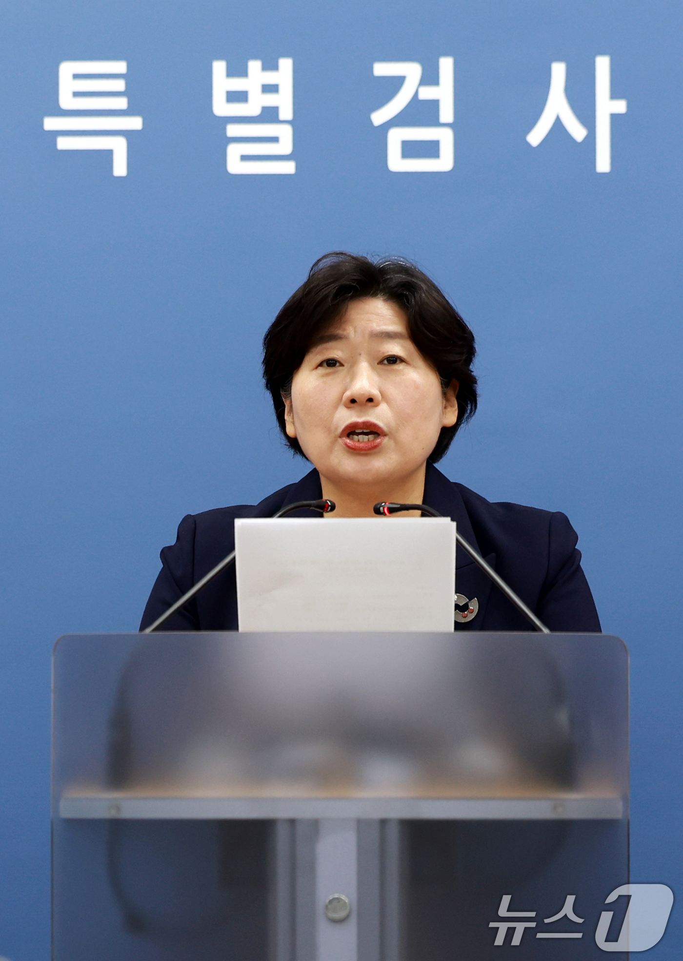 (서울=뉴스1) 이호윤 기자 = 12·3 비상계엄 관련 내란·외환 사건을 수사하는 내란특검팀 박지영 특검보가 7일 서울 서초구 서울고등검찰청에 마련된 내란특검 사무실에서 브리핑을 …