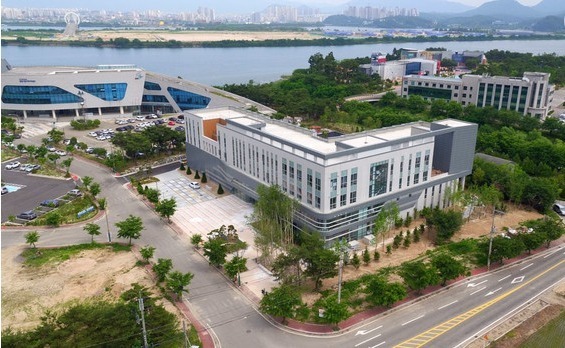 "평가 0점·위원 배제·허위 보고"…강원연구원 승진 인사 '총체적 난맥'