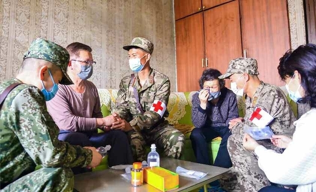 北, 코로나19 방역 시기 재조명…김정은 '인민애' 강조하며 결속 강화