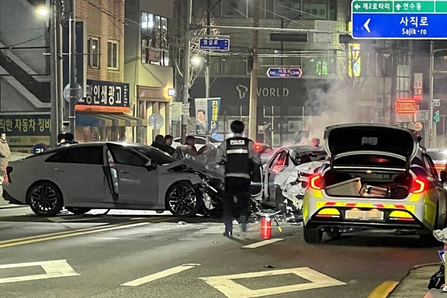 충주서 음주단속 피해 도망가다 차량 3대 들이받은 30대 입건