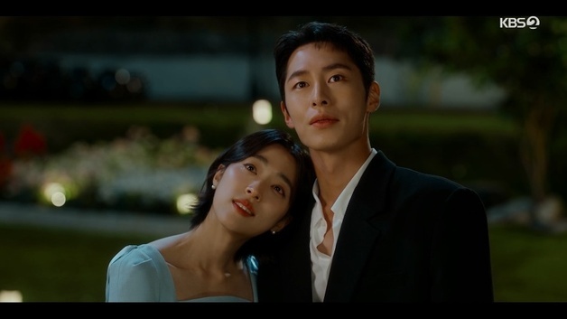 '마지막 썸머' 이재욱♥최성은, 17년 로맨스 결실…1.7% 종영