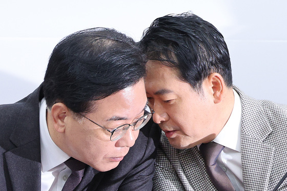 당권파 강명구 "장동혁 '당심·민심' 접시 돌리는 마술…곧 변화 메시지"