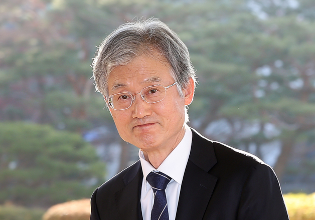 대법원 도착한 조희대 대법원장