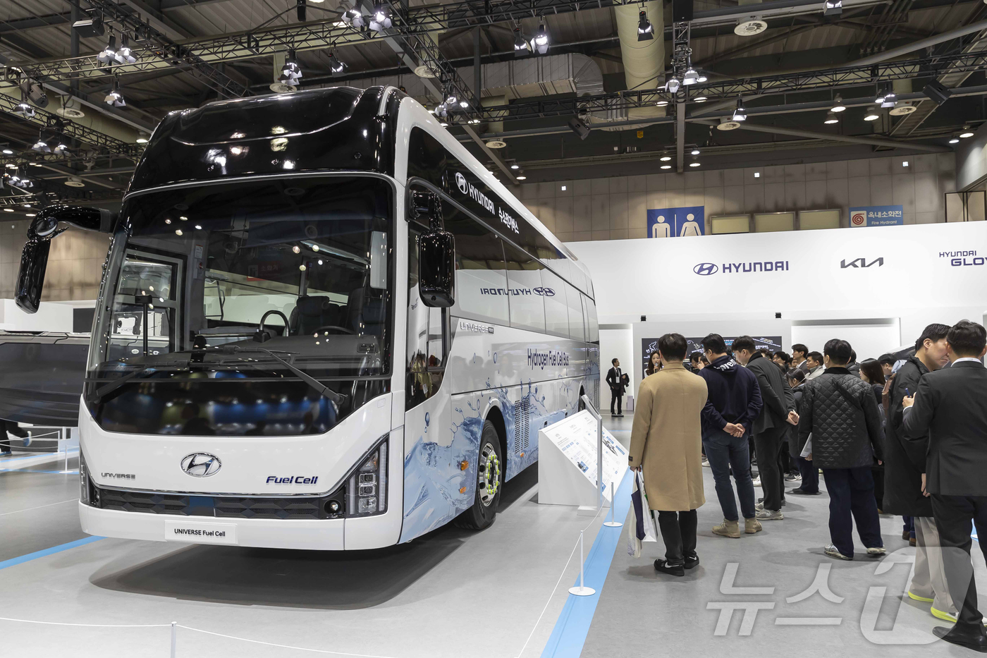 (서울=뉴스1) = 현대차그룹은 지난 4일부터 7일까지 경기도 고양시 킨텍스에서 개최된 ‘월드 하이드로젠 엑스포 2025’에 참여해 전시를 성공적으로 마무리했다고 8일 밝혔다. 사 …