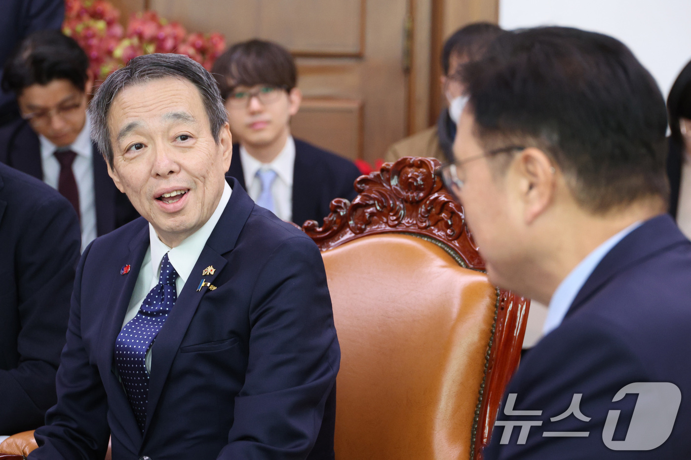 (서울=뉴스1) 신웅수 기자 = 미즈시마 코이치 주한일본대사가 8일 서울 여의도 국회에서 우원식 국회의장을 예방하고 있다. 2025.12.8/뉴스1