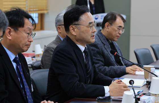 발언하는 차정인 국가교육위원장