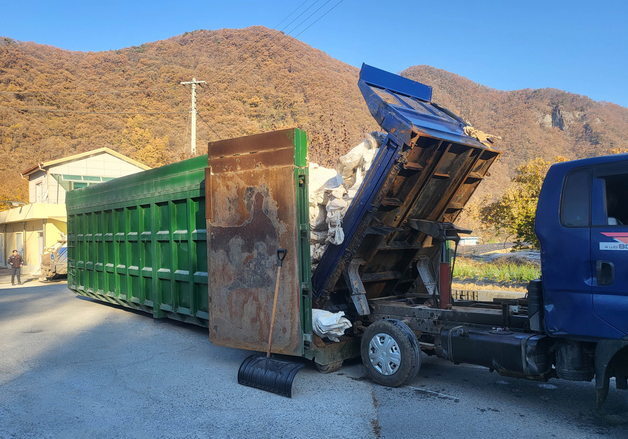 단양군, 영농폐기물 총 400톤 수거 "환경오염도 줄었어요"