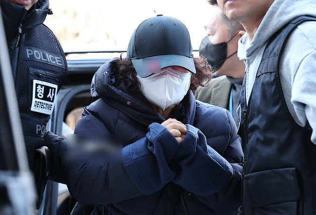 부부싸움 끝 남편 살해한 60대 영장심사…'범행 계획했나' 묻자 고개 저어