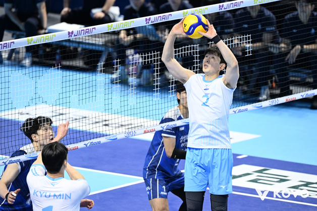 "배구는 세터 놀음"…대한항공 한선수가 증명하고 있다[V리그포커스]